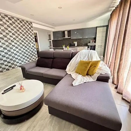 Elegant 2 Bedroom Penthouse St Julians Stj110 *