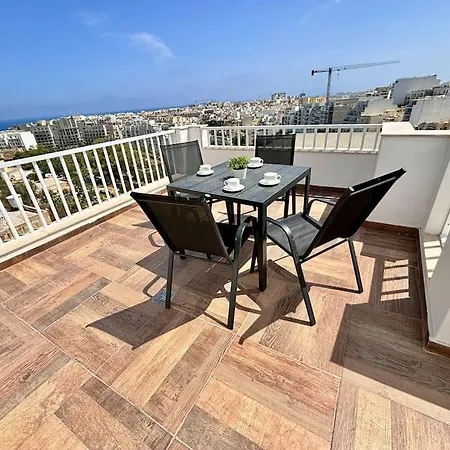 Elegant 2 Bedroom Penthouse St Julians Stj110 דירה Saint Julian's