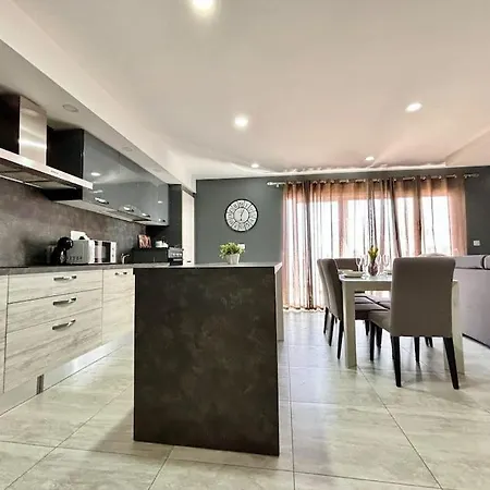 Apartmán Elegant 2 Bedroom Penthouse St Julians Stj110 Saint Julian's