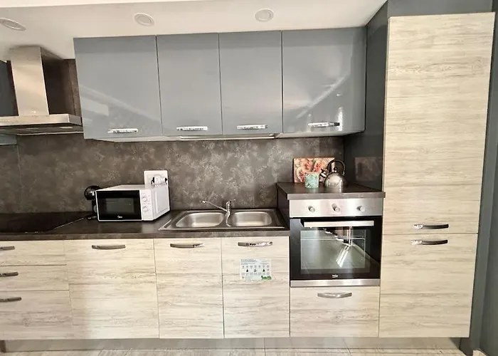 Elegant 2 Bedroom Penthouse St Julians Stj110